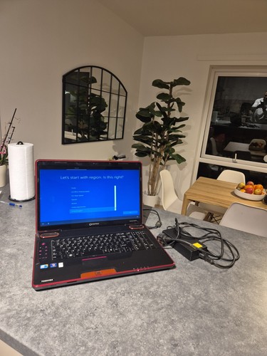 Toshiba qosmio x500 inch - 18.4,