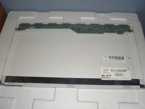 Lcd screen toshiba - 18.4'',